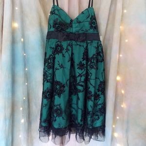 La Belle / evening dress size 13